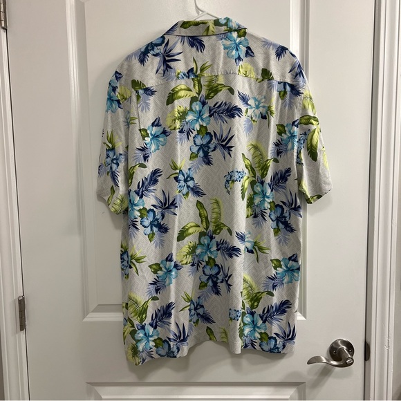Tommy Bahama Mens 100 Silk Tropical Floral Short Sleeve Button Shirt Gray Sz XL - Picture 4 of 5